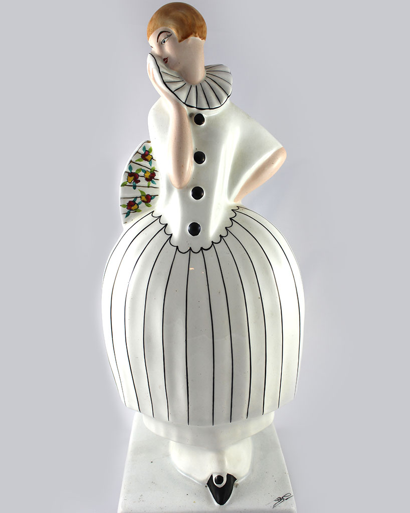 £420.00 ::  Orchies French Columbine Figure